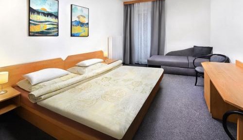 Economy Double or Twin Room
