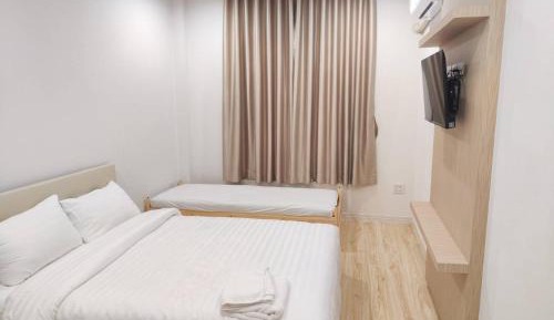Large Double Room