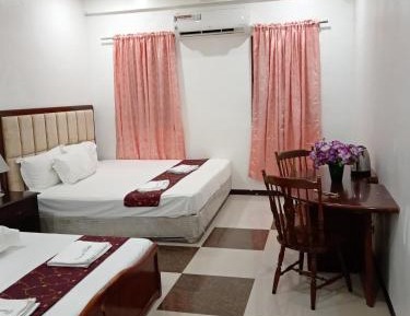 Deluxe Queen Room with Two Queen Beds