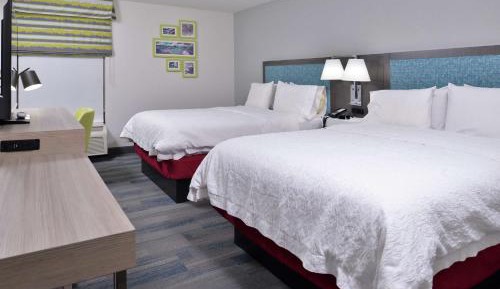 Room with Two Queen Beds - Non-Smoking