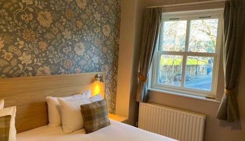 Double or Twin Room with Bathroom