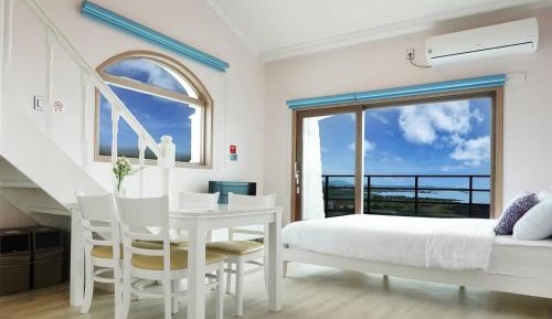 Duplex Deluxe Twin Room