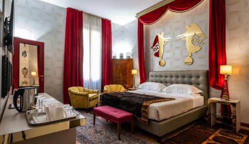 Superior King Room