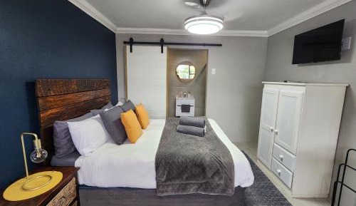 Queen Room with Balcony
