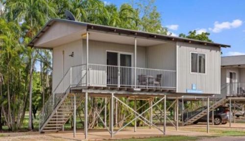 Superior Elevated 1 Bedroom Cabin