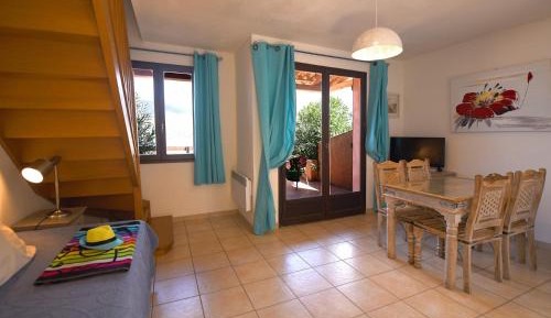 Duplex Apartment (6 Adults)