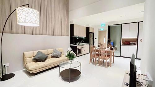 Deluxe Family Suite