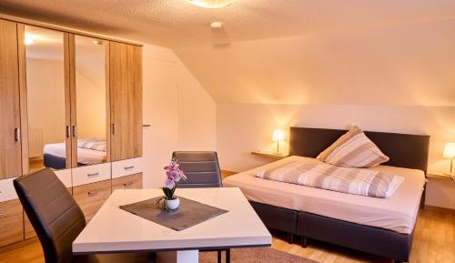 Single Room with Shared Bathroom