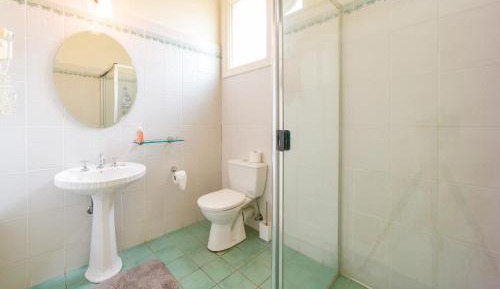Triple Room with Shared Bathroom