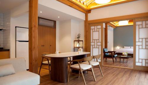 [Ha-nuel1] Modern Hanok Two-bedroom Luxury Suite: Mountain View