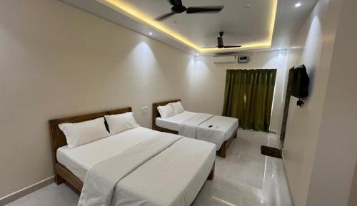 Deluxe Double Room with Extra Bed
