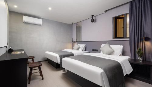 Light Twin Room
