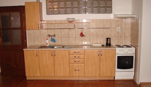 Apartment (4 Adults)