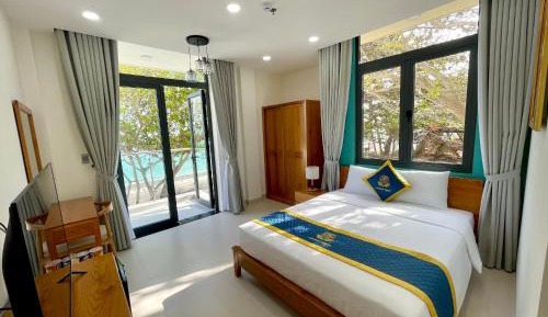 Deluxe Double Room with Sea View