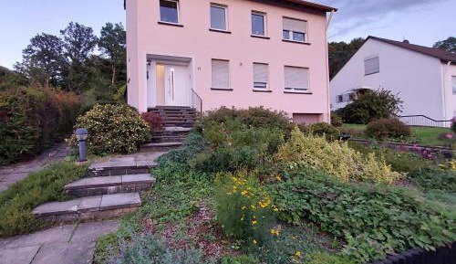 One-Bedroom Apartment with Bathroom