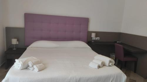 Double or Twin Room with Private Bathroom