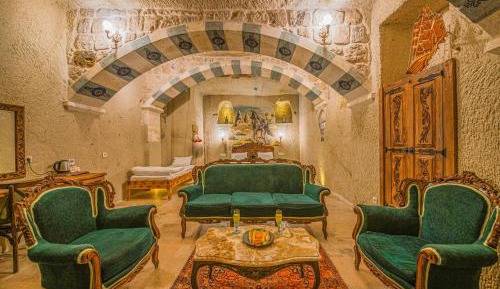 Superior King Suite