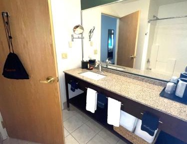 Deluxe Family Suite