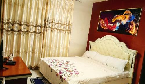 Deluxe Double Room (2 Adults + 1 Child)