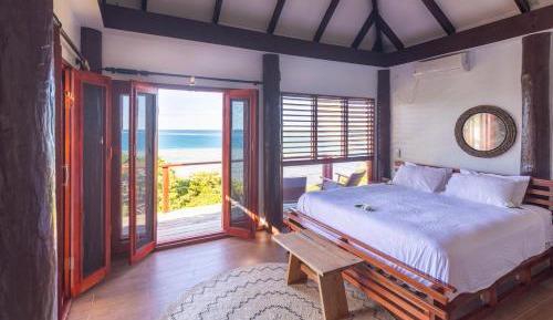 Villa - Beach Front