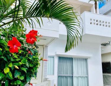 Villa - Beach Front