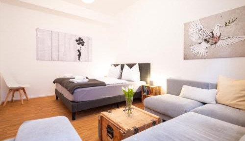 Standard Apartment ( Banksy Studio)