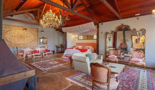 King Room with Spa Bath