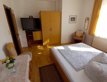 Single Room with Private Bathroom