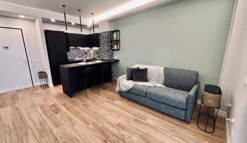 Apartment with Garden View