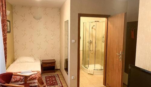 Economy Twin Room