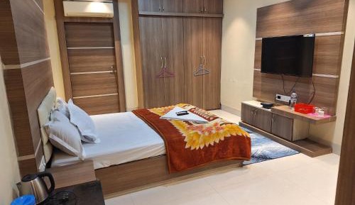 Standard King Room