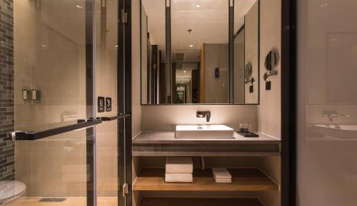 Executive, Guest room, 1 King, City view