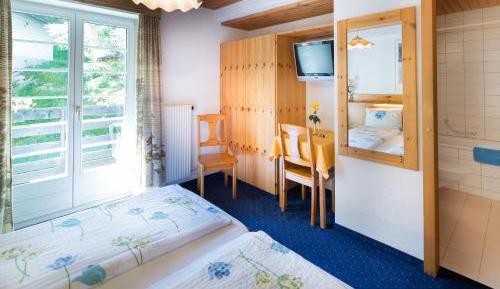 Budget Double Room with Balcony and Village View