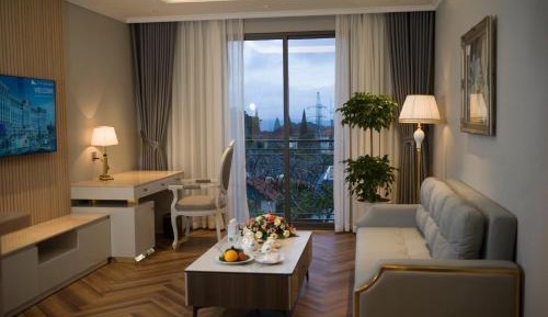 Executive Suite