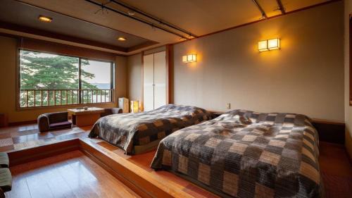 Twin Room with Lake View
