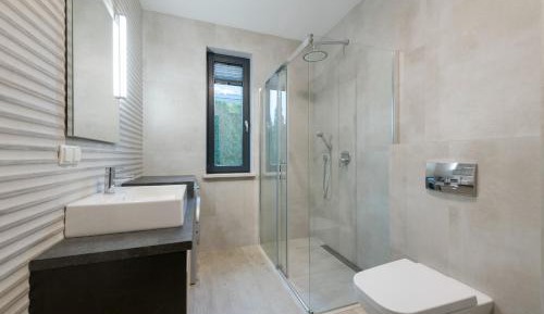 Two-Bedroom Apartment with Garden 