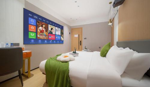 Deluxe Queen Room