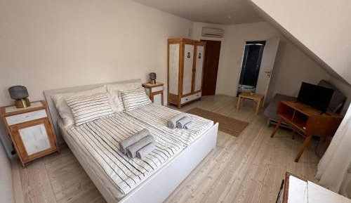 Double Room with Private Bathroom