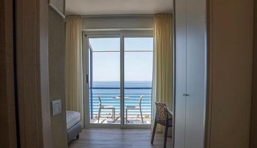 Superior Double Room with Sea View