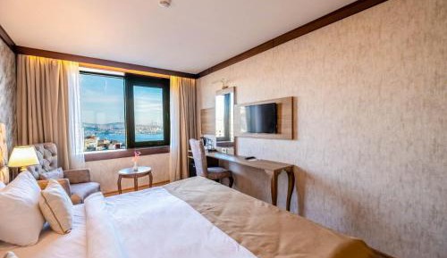 Superior Double or Twin Room with Sea View