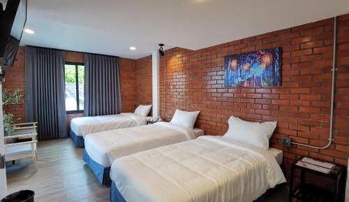 Triple Room with Private Bathroom