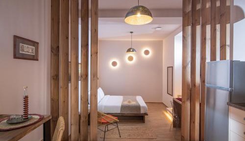 Deluxe Suite with City View - Allagi
