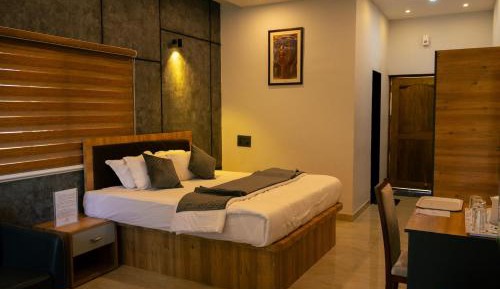 Superior King Room