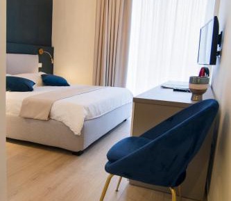 Double Room with Lake View