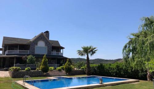 One-Bedroom Villa