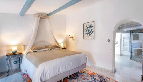 Deluxe Double Room with Bath