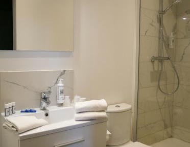 Triple Room with Private Bathroom