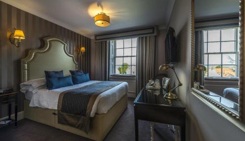Large Single Room