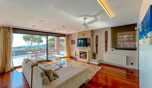 Villa with Private Pool