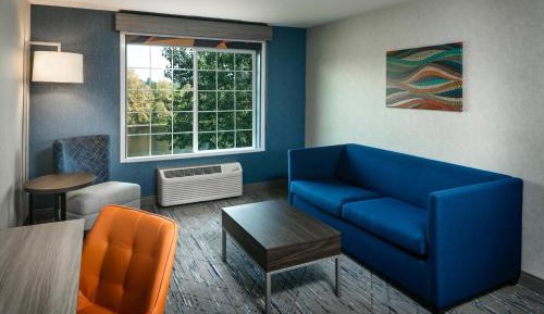 King Suite with Sofa Bed